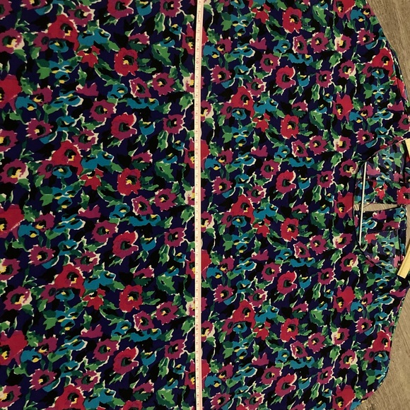 Multi color floral blouse - Picture 2 of 2